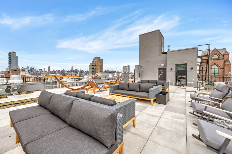 The Williamsburg House  (Image-2)