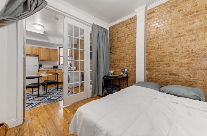 Check out our Houses in New York (Image-1)