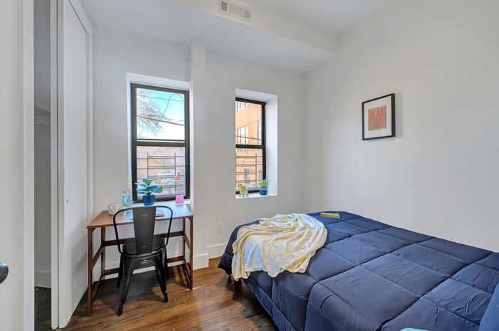 Check out our Houses in New York (Image-1)