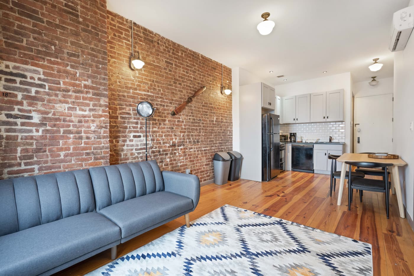 The Upper Manhattan House: (Image 1)
