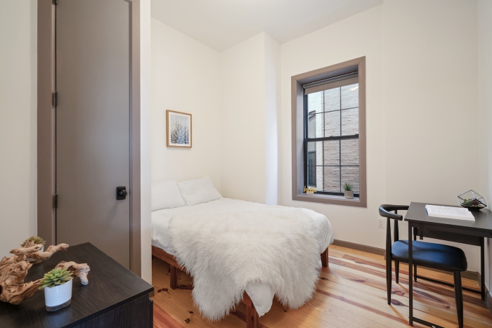 Check out our Houses in New York (Image-1)